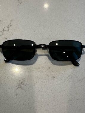 Maui Jim Black Rectangular Sunglasses